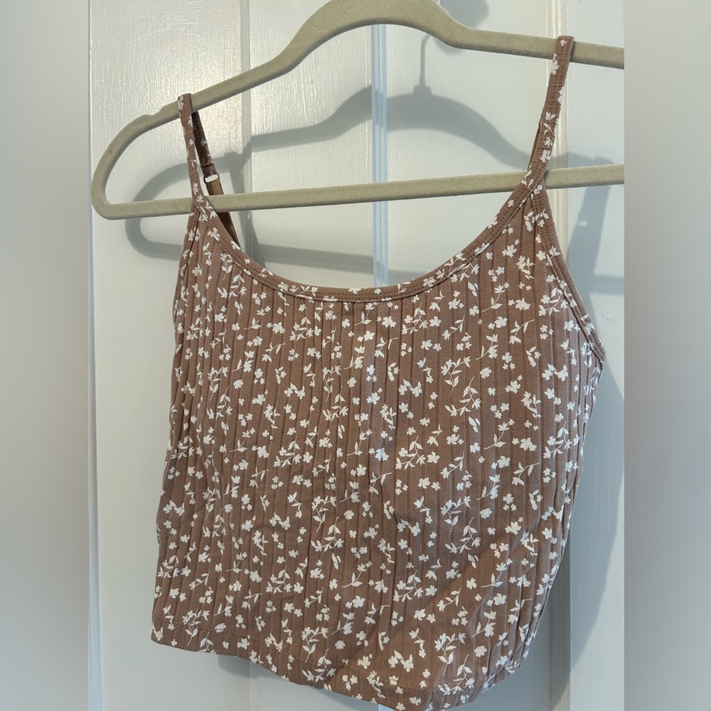 NWT floral cropped tank